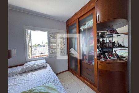 Casa à venda com 370m², 5 quartos e 3 vagas Casa à venda com 370m², 5 quartos e 3 vagasQuarto 4