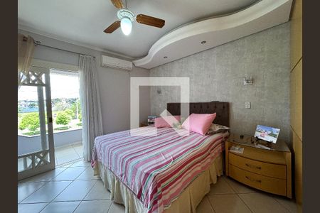 Casa à venda com 370m², 5 quartos e 3 vagas Casa à venda com 370m², 5 quartos e 3 vagasQuarto 1