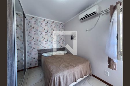 Casa à venda com 370m², 5 quartos e 3 vagas Casa à venda com 370m², 5 quartos e 3 vagasQuarto 3