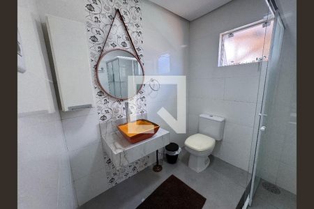 Casa à venda com 370m², 5 quartos e 3 vagas Casa à venda com 370m², 5 quartos e 3 vagasBanheiro de lazer