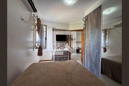 Casa à venda com 370m², 5 quartos e 3 vagas Casa à venda com 370m², 5 quartos e 3 vagasQuarto 3