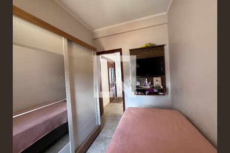 Casa à venda com 370m², 5 quartos e 3 vagas Casa à venda com 370m², 5 quartos e 3 vagasQuarto 5