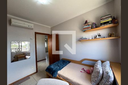 Casa à venda com 370m², 5 quartos e 3 vagas Casa à venda com 370m², 5 quartos e 3 vagasQuarto 2