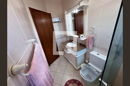 Casa à venda com 370m², 5 quartos e 3 vagas Casa à venda com 370m², 5 quartos e 3 vagasBanheiro Social 1