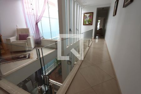 Casa à venda com 260m², 3 quartos e 6 vagasHall