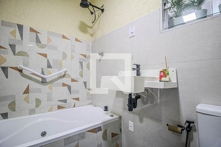 Casa à venda com 120m², 4 quartos e 1 vagaBanheiro 2