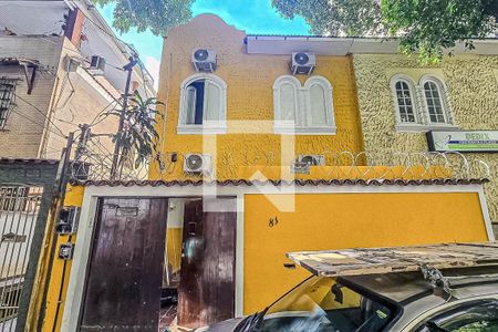 Casa à venda com 120m², 4 quartos e 1 vagaFachada