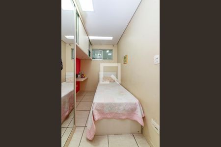 Casa à venda com 180m², 3 quartos e 4 vagas Casa à venda com 180m², 3 quartos e 4 vagasQuarto 3