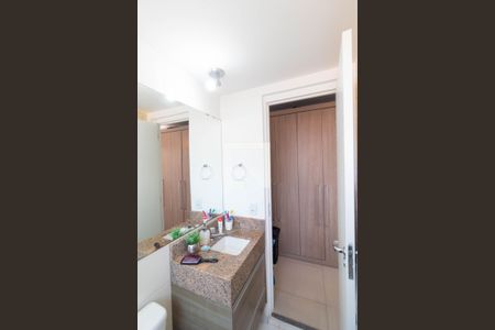 Apartamento à venda com 94m², 3 quartos e 1 vaga Apartamento à venda com 94m², 3 quartos e 1 vagaBanheiro da Suíte