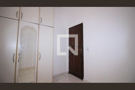 Quarto 1 de casa para alugar com 2 quartos, 63m² em Jardim Tango, São Paulo