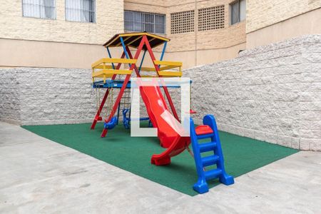 Apartamento à venda com 80m², 3 quartos e 1 vagaÁrea Comum - Playground