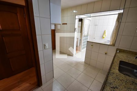 Apartamento à venda com 66m², 2 quartos e 1 vaga Apartamento à venda com 66m², 2 quartos e 1 vagaCozinha