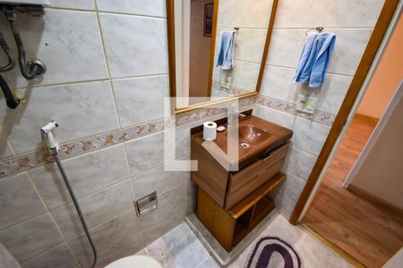 Apartamento à venda com 66m², 2 quartos e 1 vaga Apartamento à venda com 66m², 2 quartos e 1 vagaBanheiro