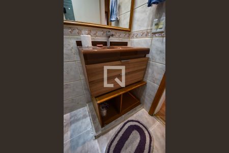 Apartamento à venda com 66m², 2 quartos e 1 vaga Apartamento à venda com 66m², 2 quartos e 1 vagaBanheiro