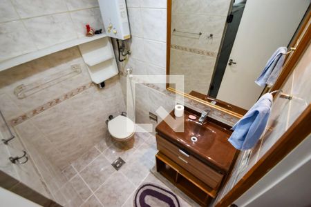 Apartamento à venda com 66m², 2 quartos e 1 vaga Apartamento à venda com 66m², 2 quartos e 1 vagaBanheiro