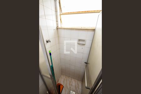 Apartamento à venda com 66m², 2 quartos e 1 vaga Apartamento à venda com 66m², 2 quartos e 1 vagaBanheiro de serviço