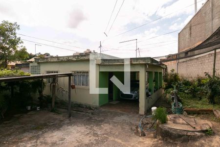 Casa à venda com 720m², 3 quartos e 5 vagas Casa à venda com 720m², 3 quartos e 5 vagasÁrea Externa