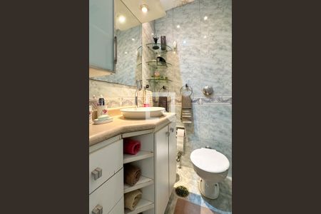 Apartamento à venda com 280m², 4 quartos e 4 vagasBanheiro Social