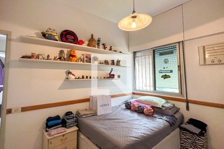 Apartamento à venda com 280m², 4 quartos e 4 vagasQuarto 02