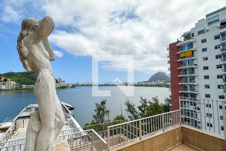Apartamento à venda com 280m², 4 quartos e 4 vagasSuíte 02 - varanda