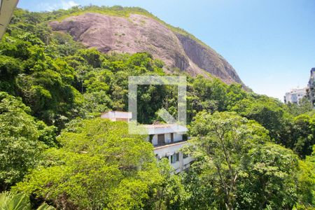 Apartamento à venda com 86m², 1 quarto e 2 vagas Apartamento à venda com 86m², 1 quarto e 2 vagasVista do Banheiro da Área de serviço