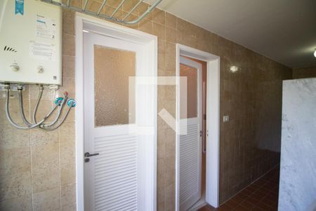 Apartamento à venda com 86m², 1 quarto e 2 vagas Apartamento à venda com 86m², 1 quarto e 2 vagasÁrea de serviço