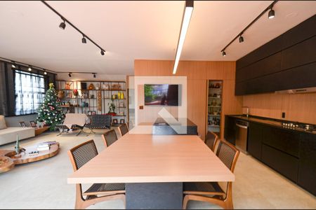 Apartamento à venda com 314m², 3 quartos e 3 vagas Apartamento à venda com 314m², 3 quartos e 3 vagasEspaço gourmet