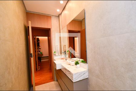 Apartamento à venda com 314m², 3 quartos e 3 vagas Apartamento à venda com 314m², 3 quartos e 3 vagasBanheiro social