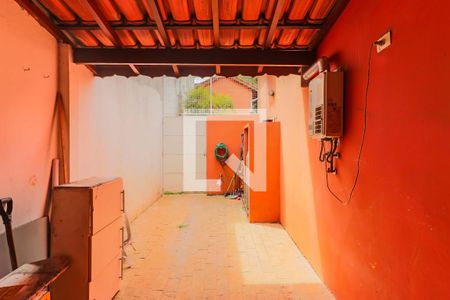 Casa à venda com 180m², 2 quartos e 2 vagas Casa à venda com 180m², 2 quartos e 2 vagasGaragem
