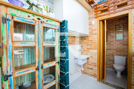 Apartamento à venda com 80m², 2 quartos e 1 vaga Apartamento à venda com 80m², 2 quartos e 1 vagaÁrea de serviço