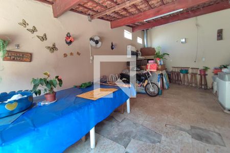 Casa à venda com 250m², 4 quartos e 3 vagasQuintal