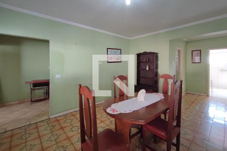 Casa à venda com 250m², 4 quartos e 3 vagasCasa 2 - Sala de Jantar