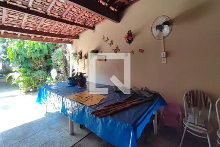 Casa à venda com 250m², 4 quartos e 3 vagasQuintal