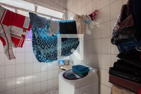 Casa à venda com 150m², 7 quartos e 2 vagasCasa 3 - Área de Serviço