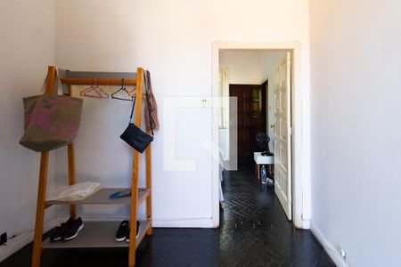 Casa à venda com 750m², 4 quartos e 5 vagas Casa à venda com 750m², 4 quartos e 5 vagasQuarto 2