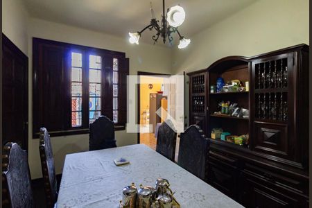 Casa à venda com 750m², 4 quartos e 5 vagas Casa à venda com 750m², 4 quartos e 5 vagasSala 4