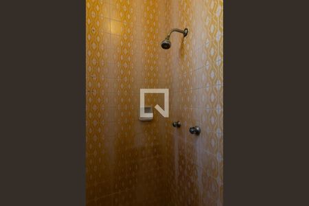 Casa à venda com 750m², 4 quartos e 5 vagas Casa à venda com 750m², 4 quartos e 5 vagasbanheiro do quarto 2