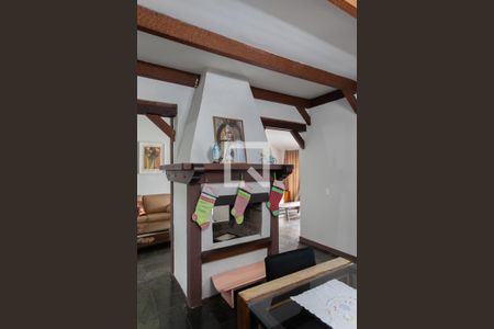 Casa à venda com 500m², 5 quartos e 3 vagas Casa à venda com 500m², 5 quartos e 3 vagasSala de Jantar - Lareira