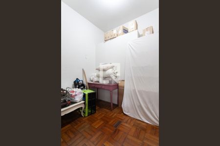 Casa à venda com 500m², 5 quartos e 3 vagas Casa à venda com 500m², 5 quartos e 3 vagasQuarto de Serviço