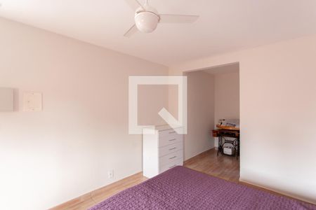 Casa à venda com 500m², 5 quartos e 3 vagas Casa à venda com 500m², 5 quartos e 3 vagasCasa 2 - Suíte