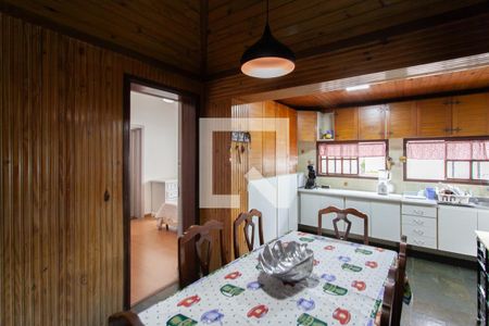 Casa à venda com 500m², 5 quartos e 3 vagas Casa à venda com 500m², 5 quartos e 3 vagasCozinha e Copa