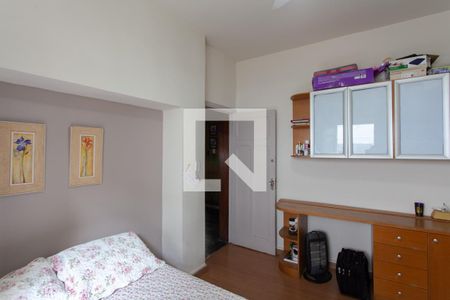 Casa à venda com 500m², 5 quartos e 3 vagas Casa à venda com 500m², 5 quartos e 3 vagasSuíte 2