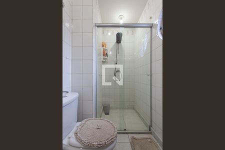 Casa à venda com 500m², 5 quartos e 3 vagas Casa à venda com 500m², 5 quartos e 3 vagasCasa 2 - Banheiro da Suíte