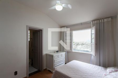 Casa à venda com 500m², 5 quartos e 3 vagas Casa à venda com 500m², 5 quartos e 3 vagasSuíte 2