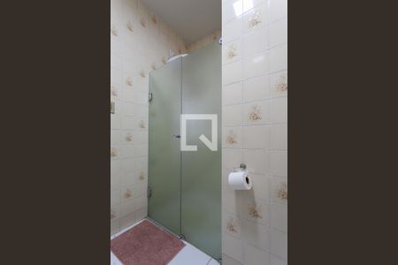 Casa à venda com 500m², 5 quartos e 3 vagas Casa à venda com 500m², 5 quartos e 3 vagasBanheiro da Suíte 2