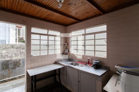 Casa à venda com 500m², 5 quartos e 3 vagas Casa à venda com 500m², 5 quartos e 3 vagasCozinha 2