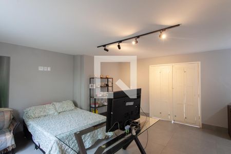 Casa à venda com 500m², 5 quartos e 3 vagas Casa à venda com 500m², 5 quartos e 3 vagasCasa 2 - Sala