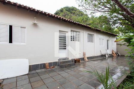 Casa à venda com 500m², 5 quartos e 3 vagas Casa à venda com 500m², 5 quartos e 3 vagasFachada Casa 3