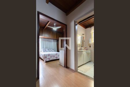 Casa à venda com 500m², 5 quartos e 3 vagas Casa à venda com 500m², 5 quartos e 3 vagasSuíte 1