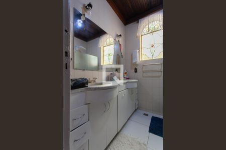 Casa à venda com 500m², 5 quartos e 3 vagas Casa à venda com 500m², 5 quartos e 3 vagasBanheiro da Suíte 1